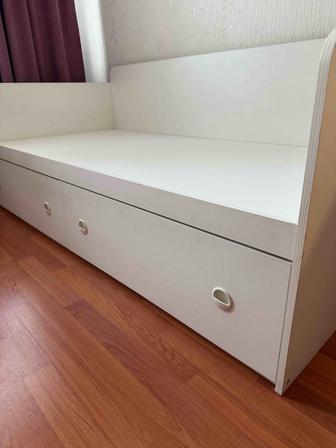 Продам детские 2 кровати