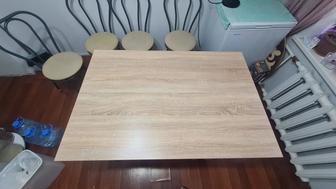 Продается стол