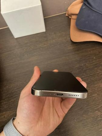 Продам новый Iphone 16 pro max 256 gb