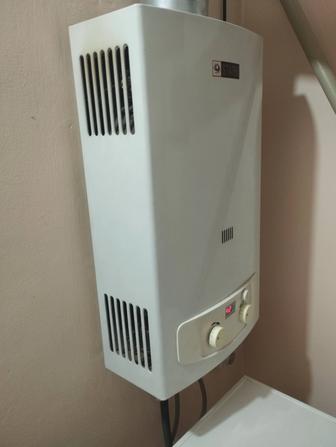 Продам газовую колонку