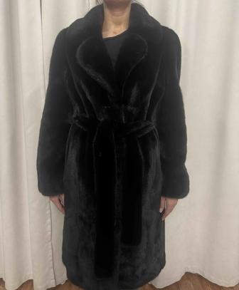 Продам норковую шубу