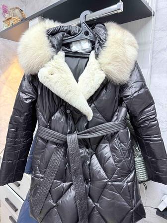 Продам пуховик женский