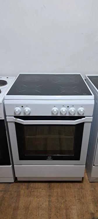 Плита стекло керамика Indesit