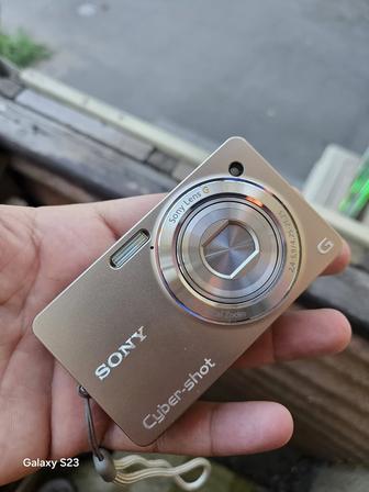 Цифровой фотоаппарат Sony Cuber-shot