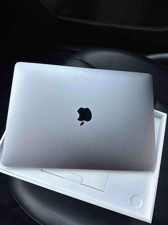 Macbook air 13 2020