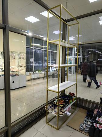 Стеллажи для бизнеса 270/130/35 две штуки 270/110/30 одна штука