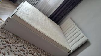 Продам двуспальную кровать