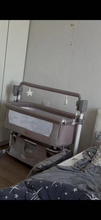 Продам кровать манеж в хорошем состояние по городу можем доставить