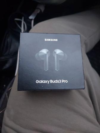 Продаю наушники не распакованые Samsung Galaxy buds3 Pro