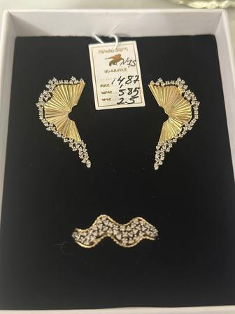 Продам комплект золотой