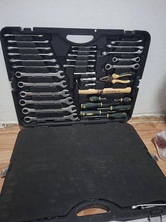 Набор автомобильный 202 в 1 ROCKFORCE RF-42022-5