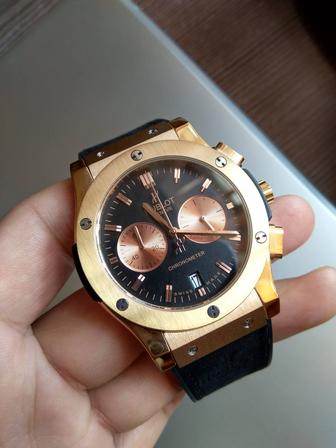 Продам часы Hublot