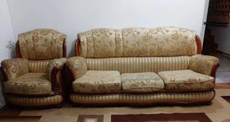 Продам диван с креслом, мягкий уголок