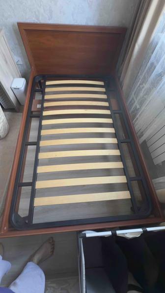 Кровать полуторка без матраса