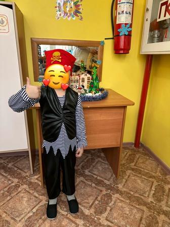 Продам детский костюм