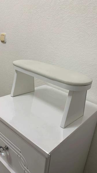 Подставка маникюрная под руки