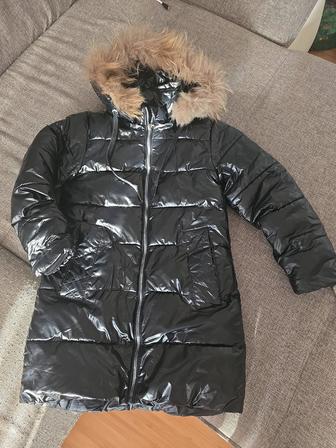 Зимнее пальто пуховик на девочку