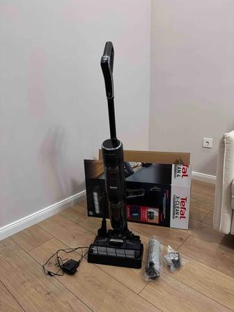 Пылесос Tefal X-Clean 4 черный