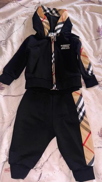 Костюм спортивный