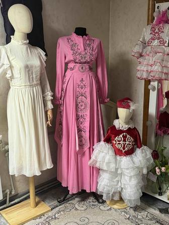 Национальные костюмы платье жилеты