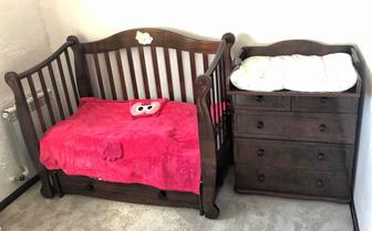 Манеж и комод деревянные. Можга