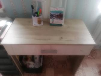 Стол письменный