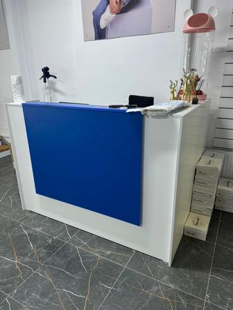 РЕСЕПШЕН в наличии Стильная стойка ресепшен / Кассовая зона