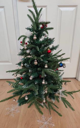 Ёлка новогодняя