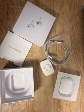 Apple AirPods 3 Pro