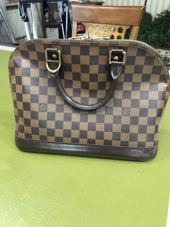 Продам сумку Louis Vuitton