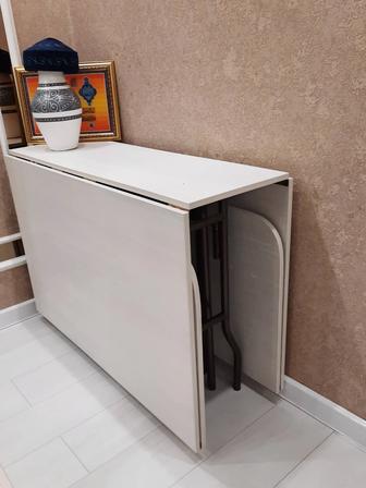 АКЦИЯ. Продам стол-трансформатор, в идеальном состоянии, новый, раскладной