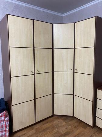 Спальный гарнитур (мебель)