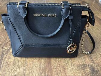 Кожанная сумка Michael Kors