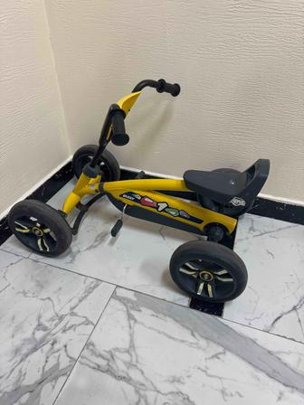 Детский веломобиль