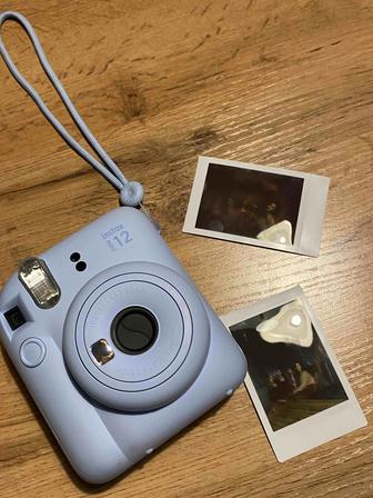 Камера Instax Mini 12