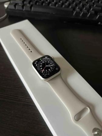 Apple Watch  8 Aluminum 41 mm