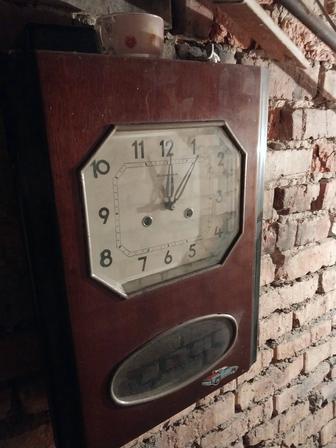 Настенные часы советские с боем