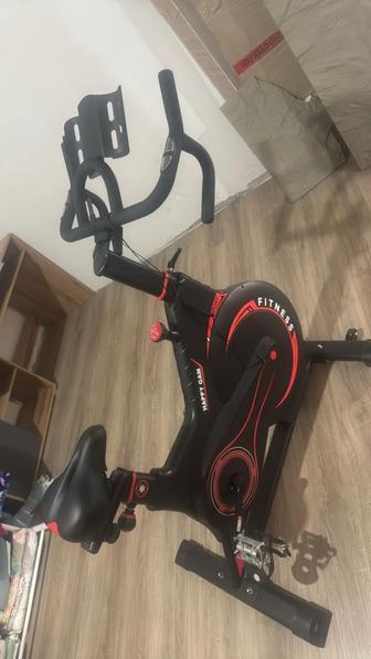 Тренажорный велосипет
