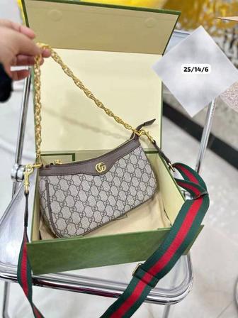 Сумка Gucci в фирменной подарочной коробке