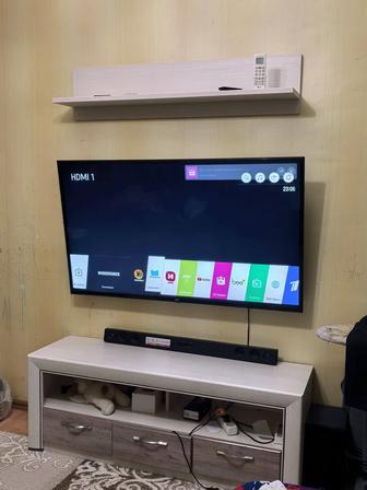 Продам ТВ тумбу с полкой