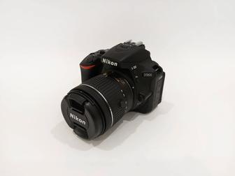 Nikon D5600 Kit NIKKOR 18-55 mm VR AF-P, черный