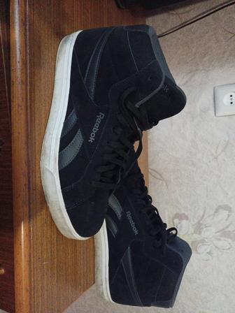 Продам высокие кроссовки Reebok оригинал осень зима