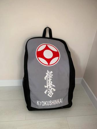 комплект амуниции и сумка с кимоно