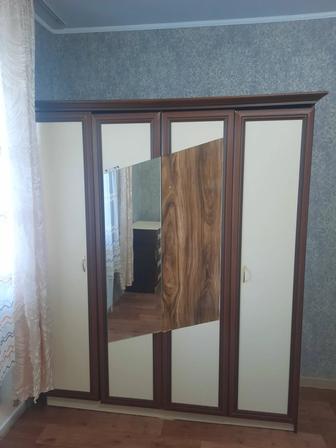 Шкаф плательный