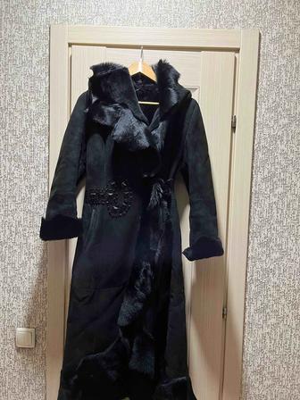 Продам дубленку женскую
