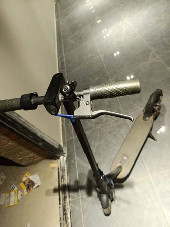 Электросамокат Xiaomi Mi Electric Scooter 3 черный