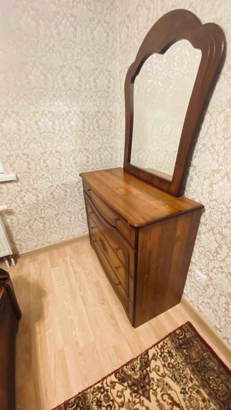 Продается спальный гарнитур(Торг уместен)