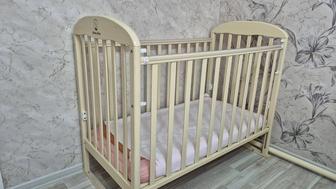 Продам детскую кроватку