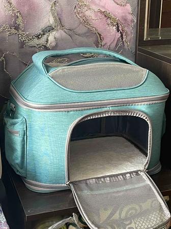Продам переноску для кошек/собак