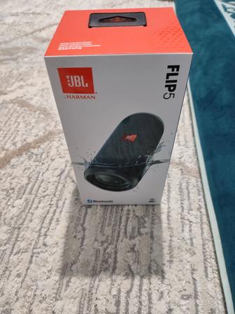 Портативная колонка JBL